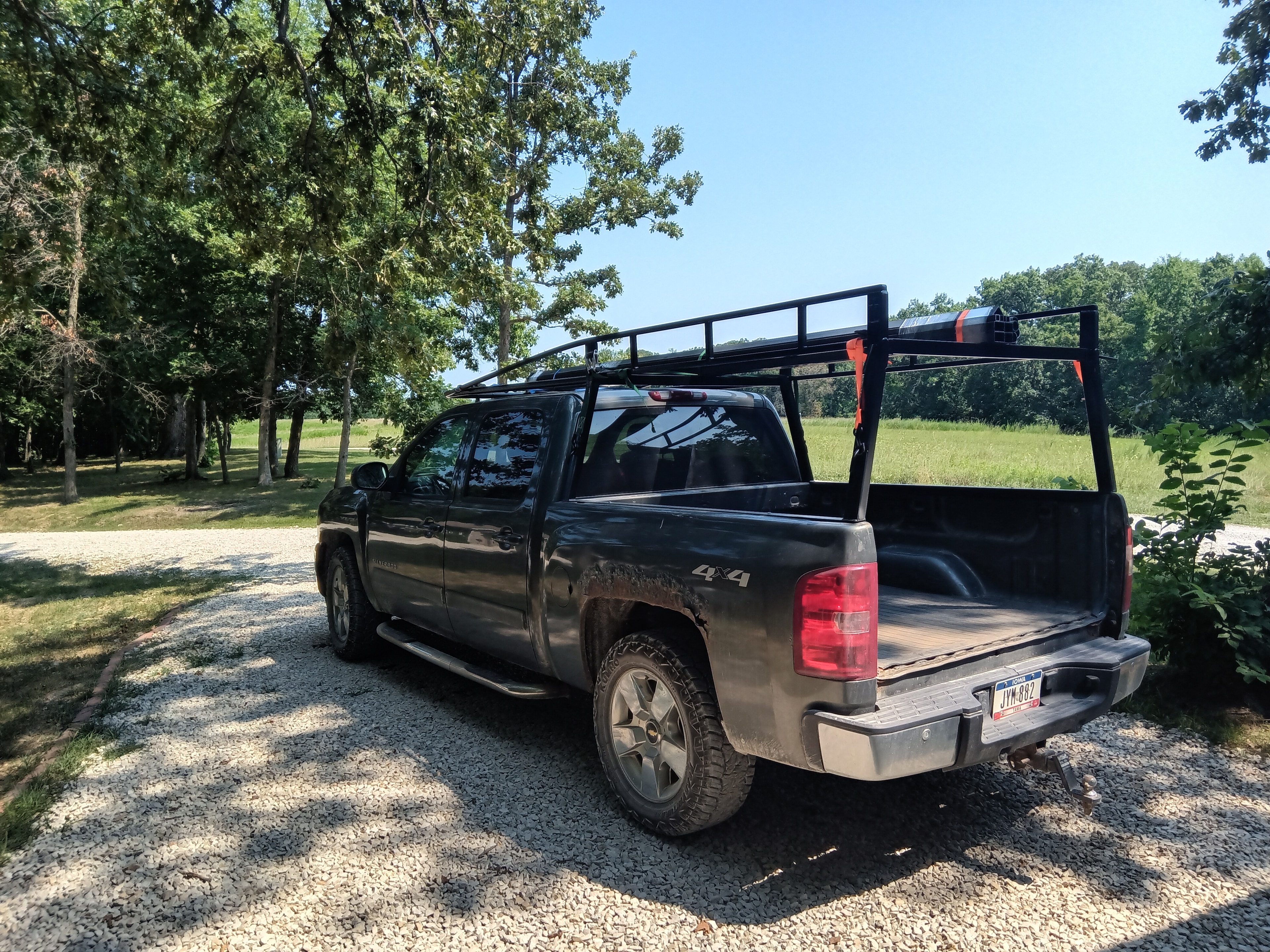T~RAX full ladder rack on Chevy Silverado 4x4
